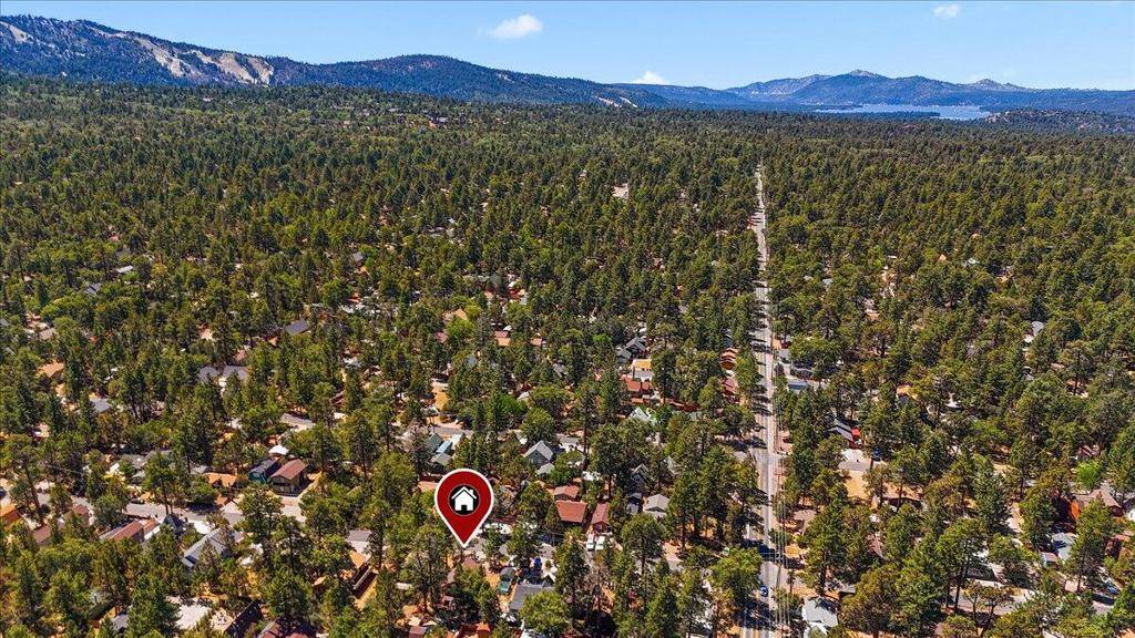 Sugarloaf, CA 92386,541 Moreno LN