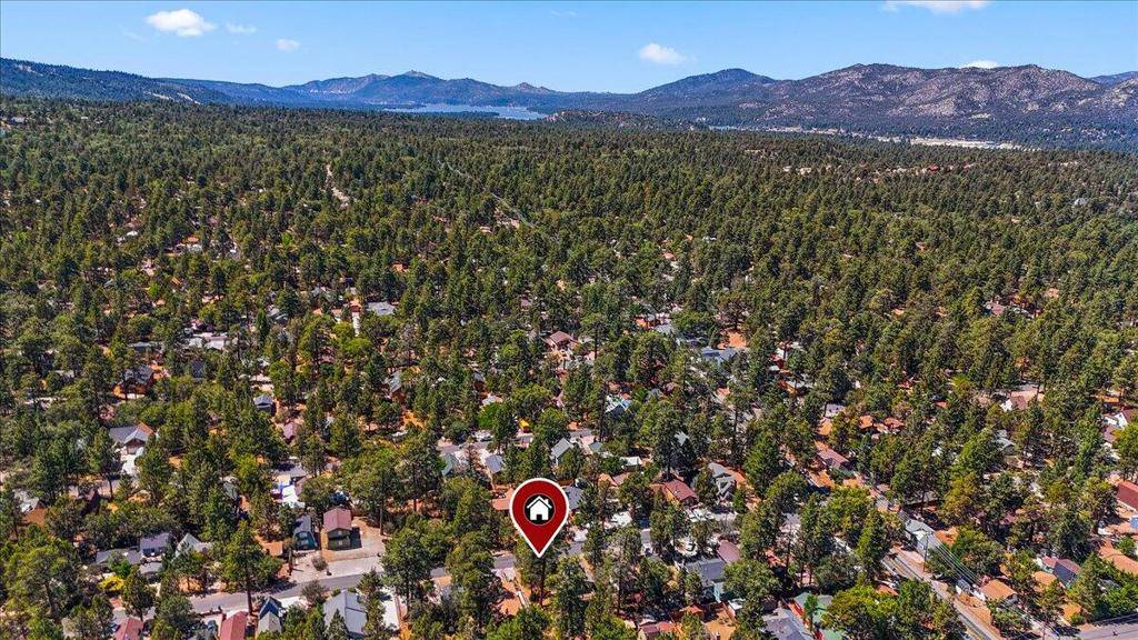 Sugarloaf, CA 92386,541 Moreno LN