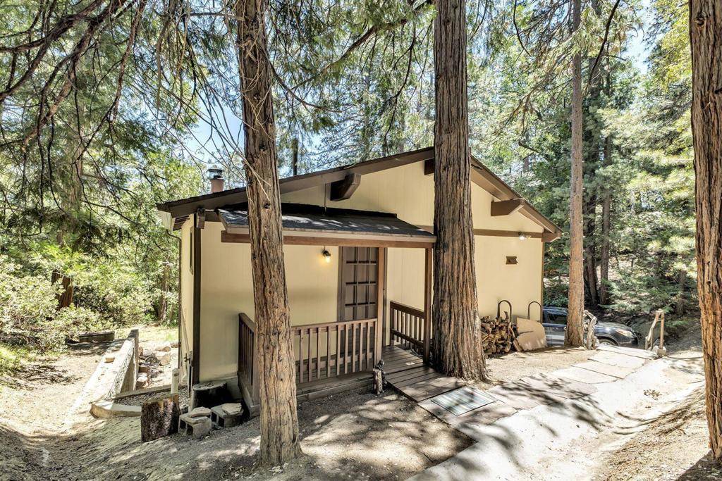 Idyllwild, CA 92549,53275 Forest Lake DR