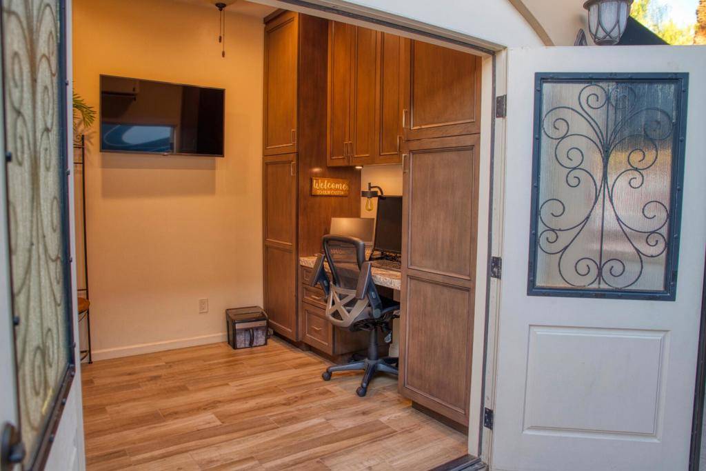 Indio, CA 92201,80501 Avenue 48 #6
