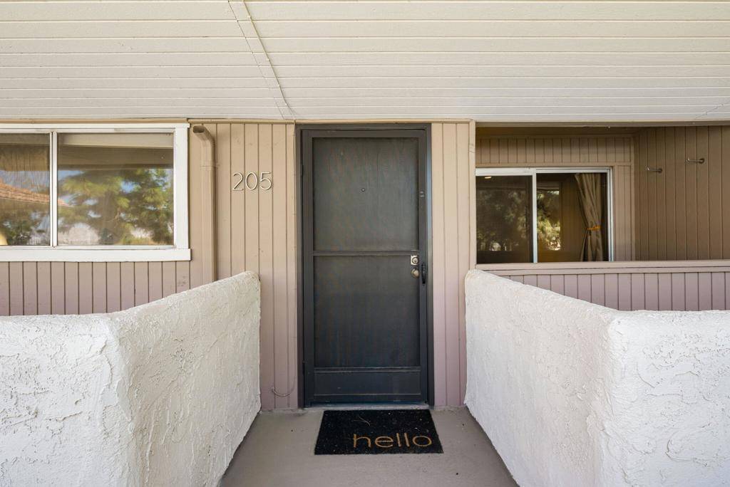 Palm Springs, CA 92262,550 N Villa CT #205