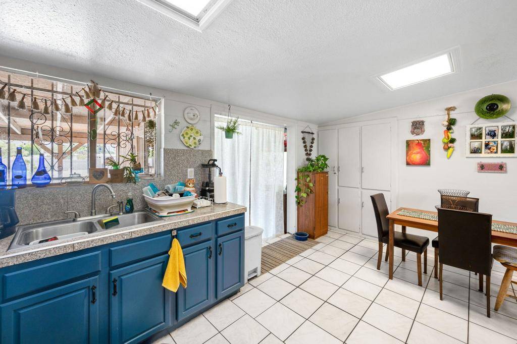 30201 San Diego DR Cathedral City, CA 92234