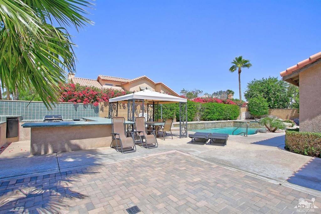 La Quinta, CA 92253,43681 Palermo CT