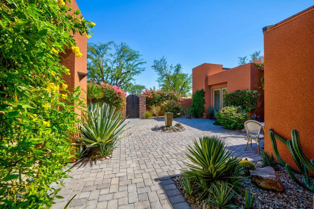 La Quinta, CA 92253,50295 Via Puente