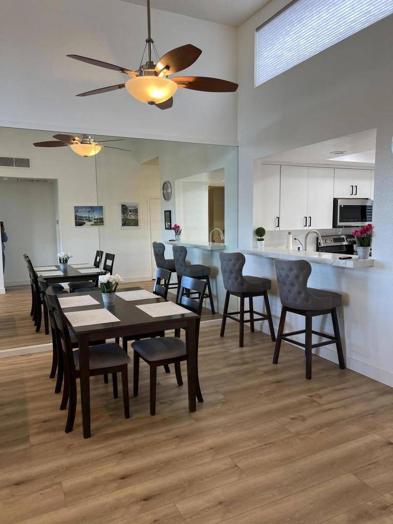 Oak Tree 54326 Oak Tree #A122 La Quinta, CA 92253