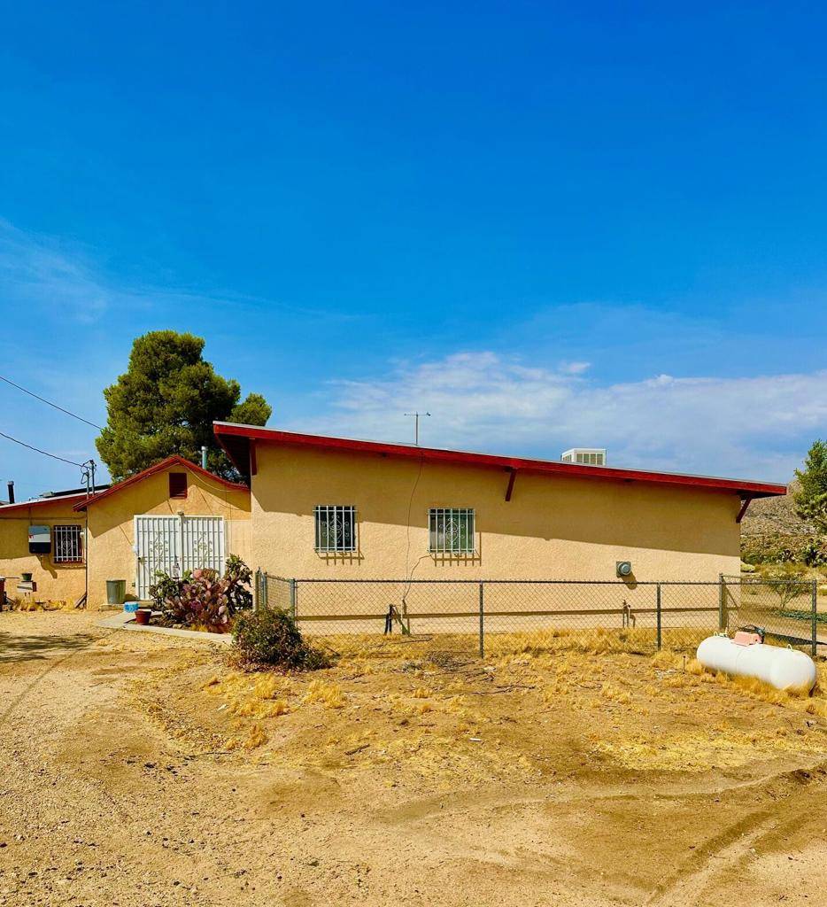 Yucca Valley, CA 92284,7990 Redden LN