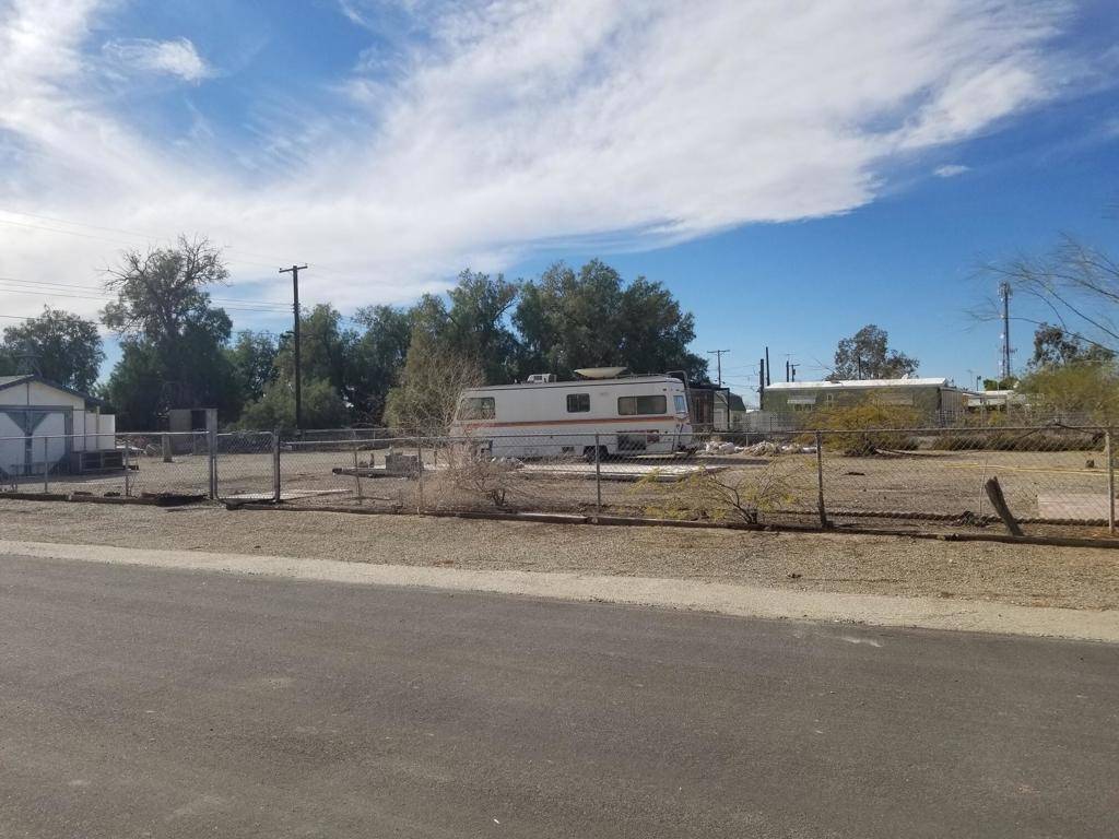 Bombay Beach, CA 92257,2137 2nd ST