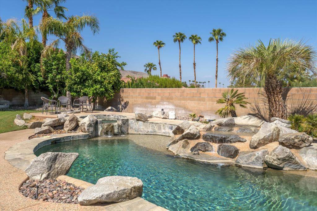 Palm Desert, CA 92260,73250 Desert Rose DR