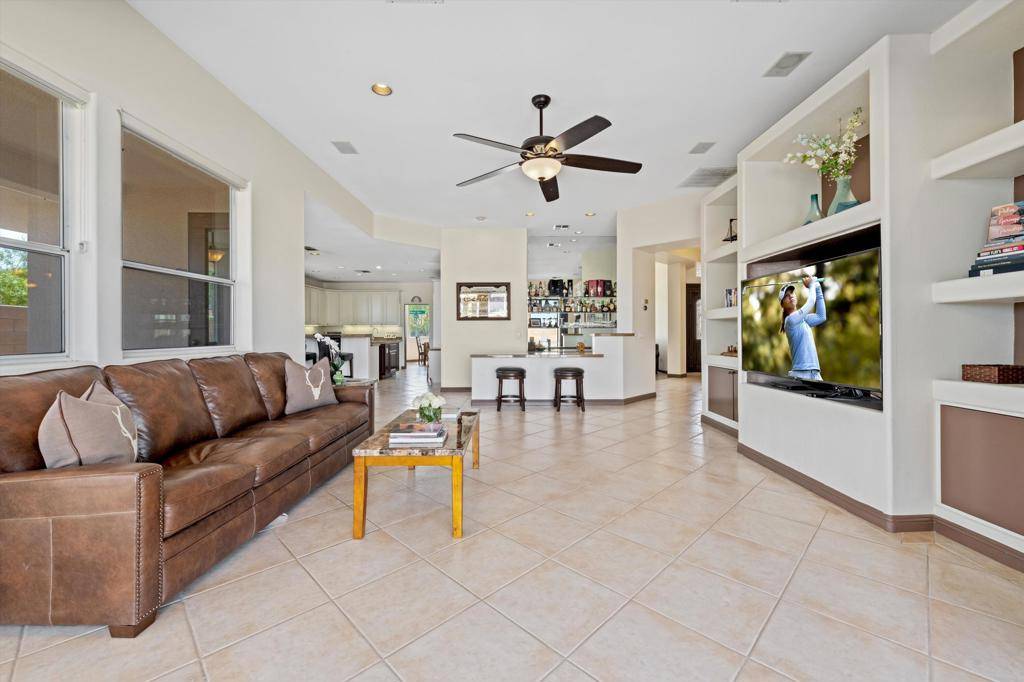 Palm Desert, CA 92260,73250 Desert Rose DR