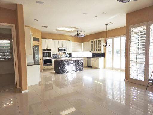 Palm Desert, CA 92211,78677 Moonstone LN