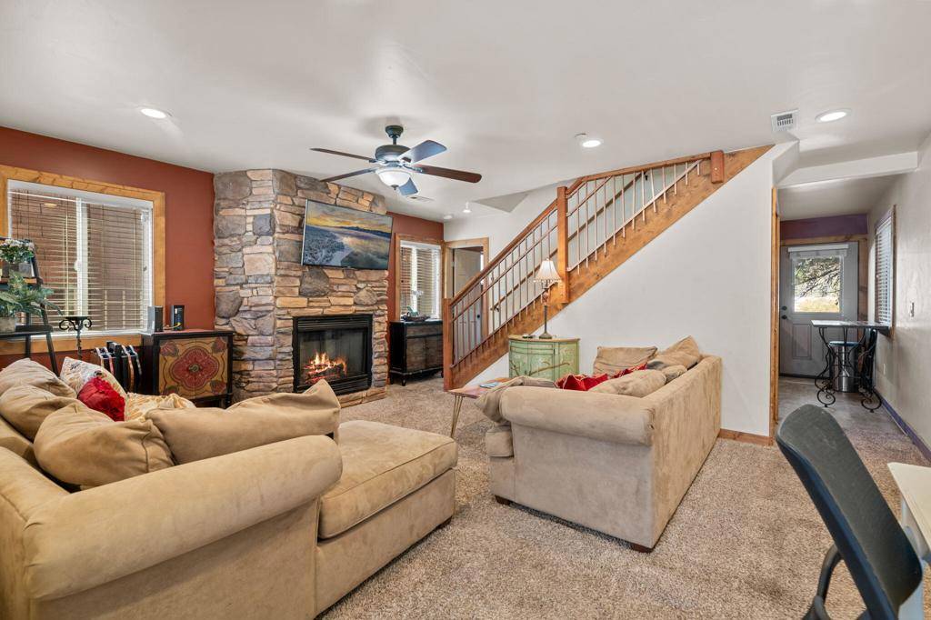 Big Bear, CA 92314,731 W Country Club BLVD