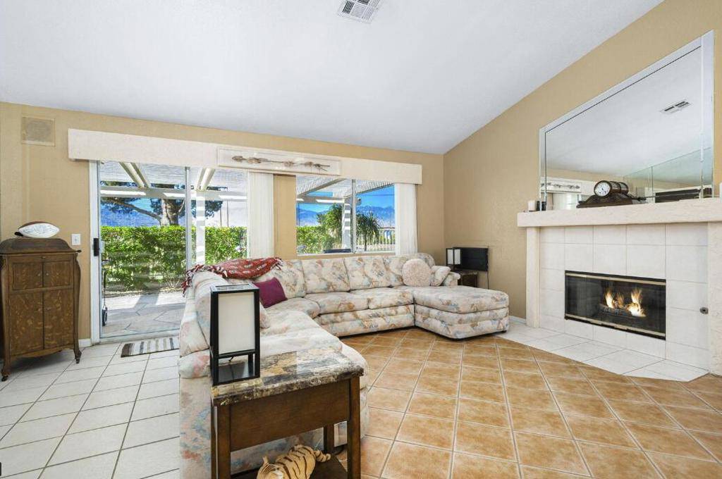 73751 White Sands DR Thousand Palms, CA 92276