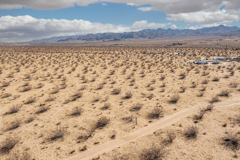 Joshua Tree, CA 92252,125 California AVE