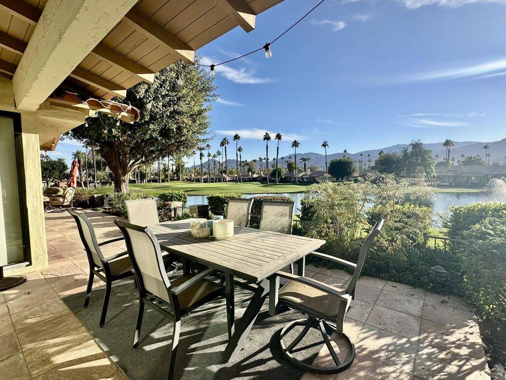Palm Desert, CA 92260,359 Villena WAY