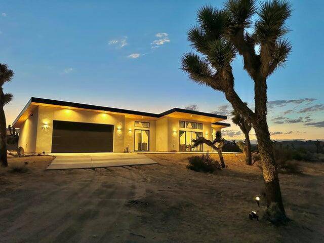 Joshua Tree, CA 92252,6690 Saddleback RD