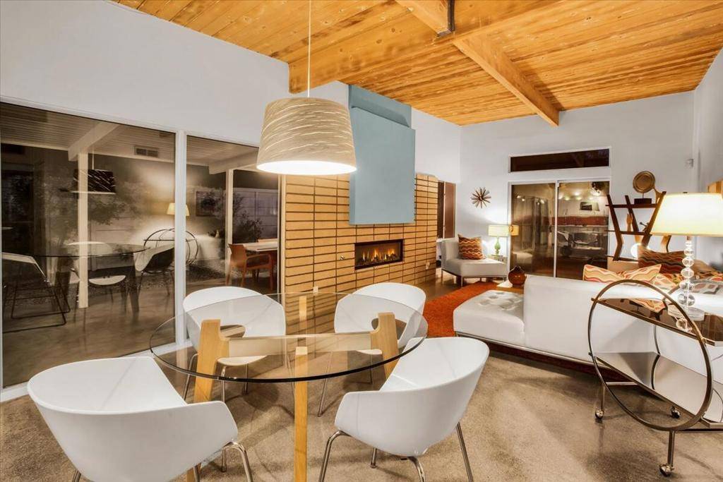 Palm Springs, CA 92262,2154 George DR