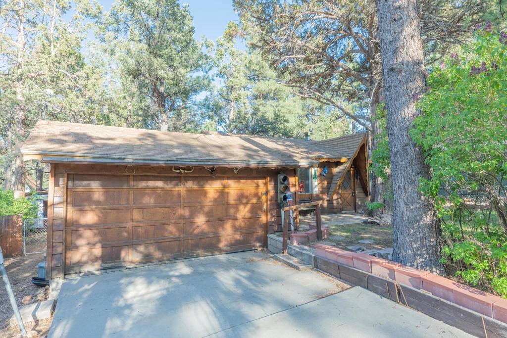 Sugarloaf, CA 92386,169 Cedar LN