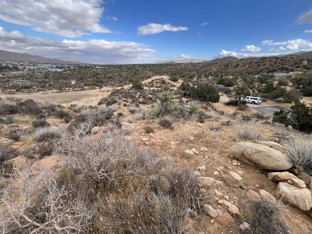 Yucca Valley, CA 92284,0 Navajo TRL