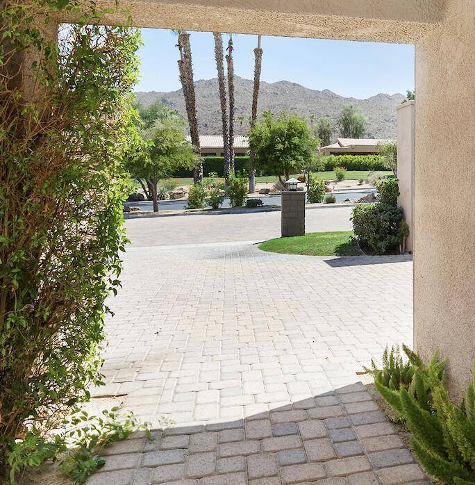 Palm Desert, CA 92260,73680 Irontree DR