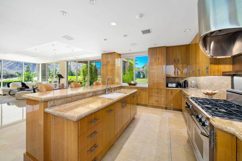 Indian Wells, CA 92210,75161 Kavenish WAY