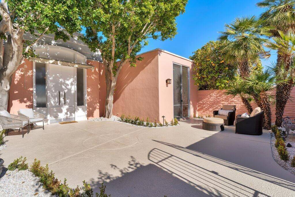 Palm Desert, CA 92260,47126 El Menara CIR