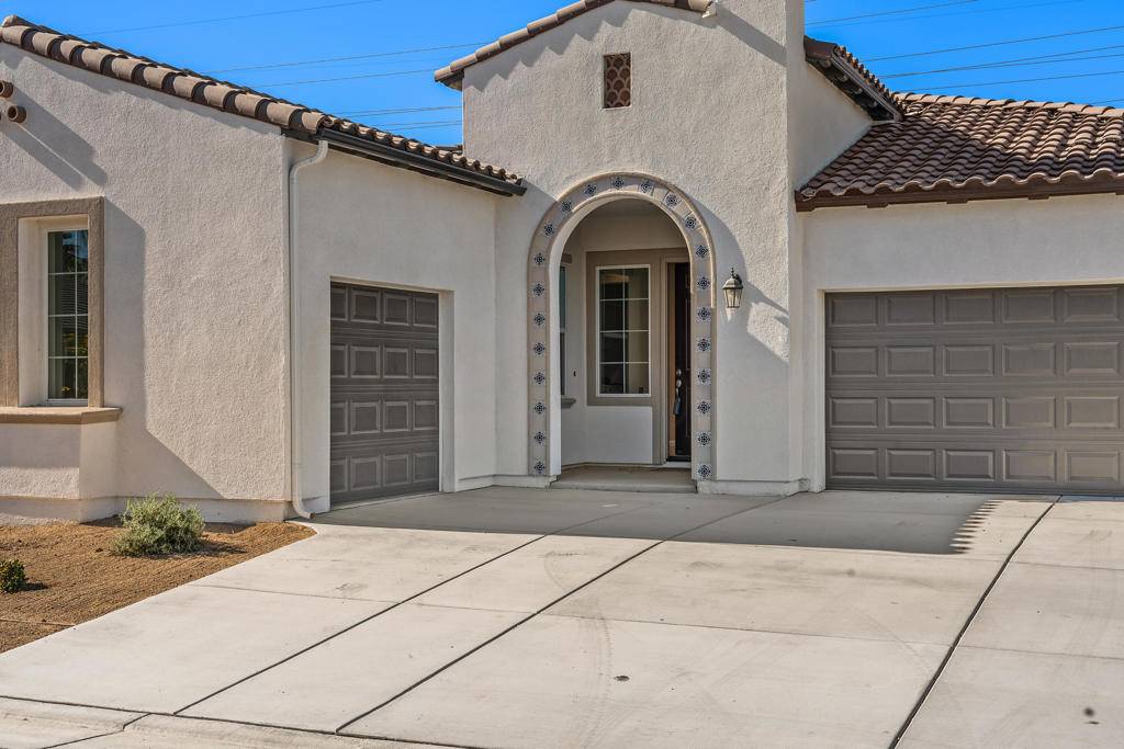 La Quinta, CA 92253,57683 Cantata DR