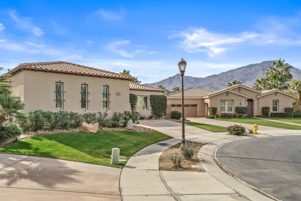 La Quinta, CA 92253,60612 Lace Leaf CT