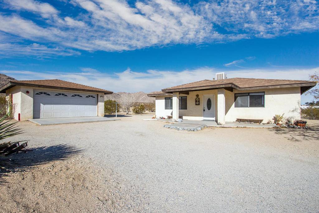 Joshua Tree, CA 92252,61766 Dennis AVE