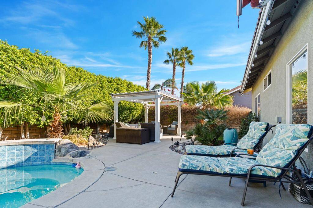 Palm Springs, CA 92262,664 E Lily ST