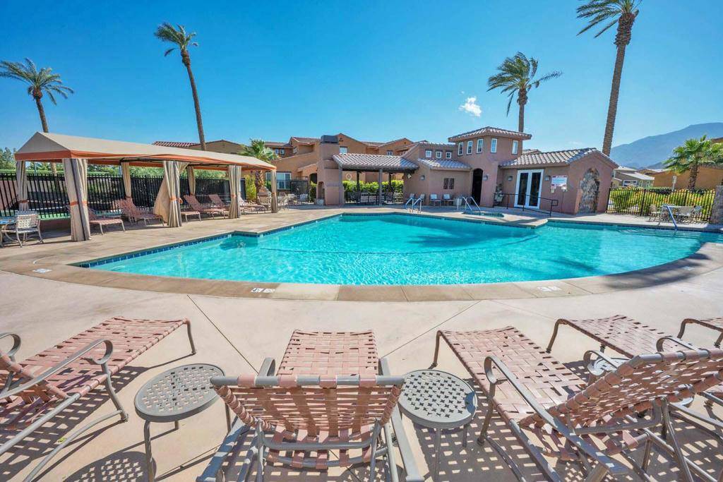 La Quinta, CA 92253,52298 Rosewood LN