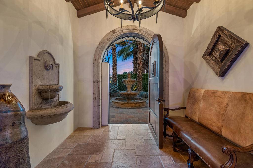 Indian Wells, CA 92210,45645 Cochise WAY