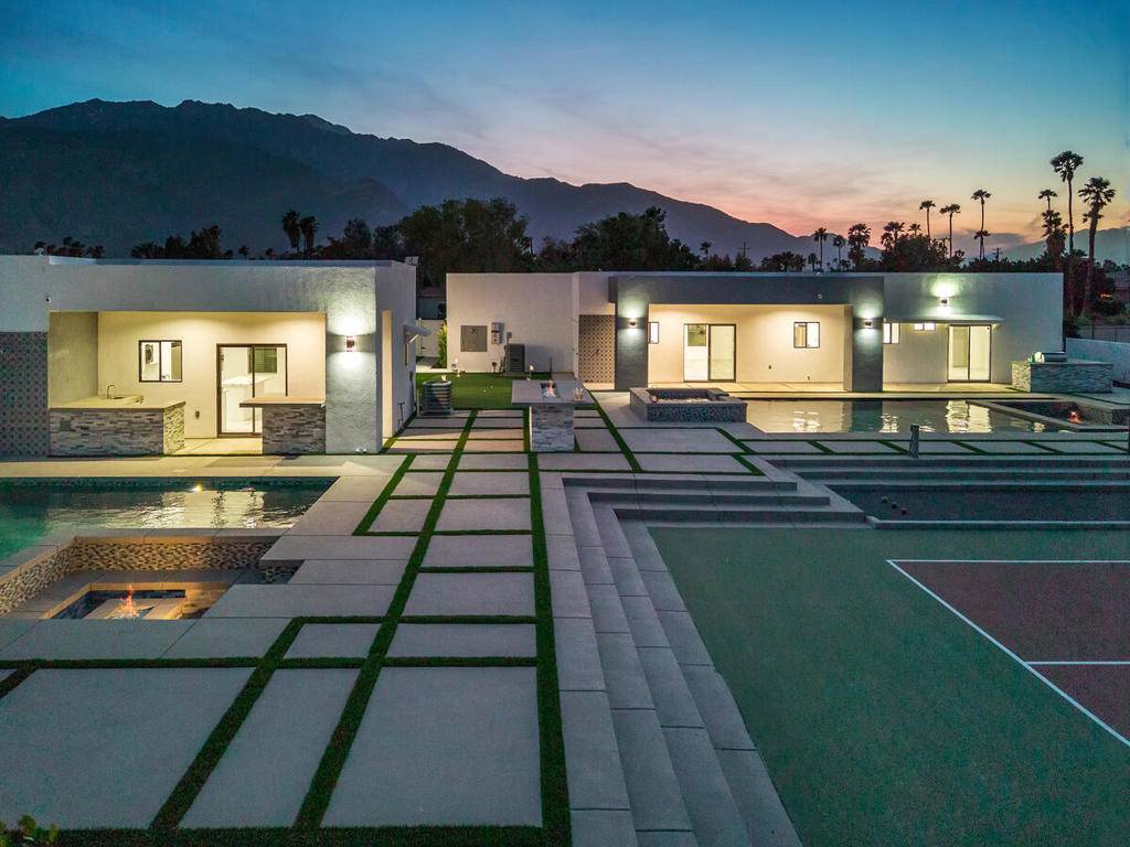 Palm Springs, CA 92262,2150 N Farrell DR