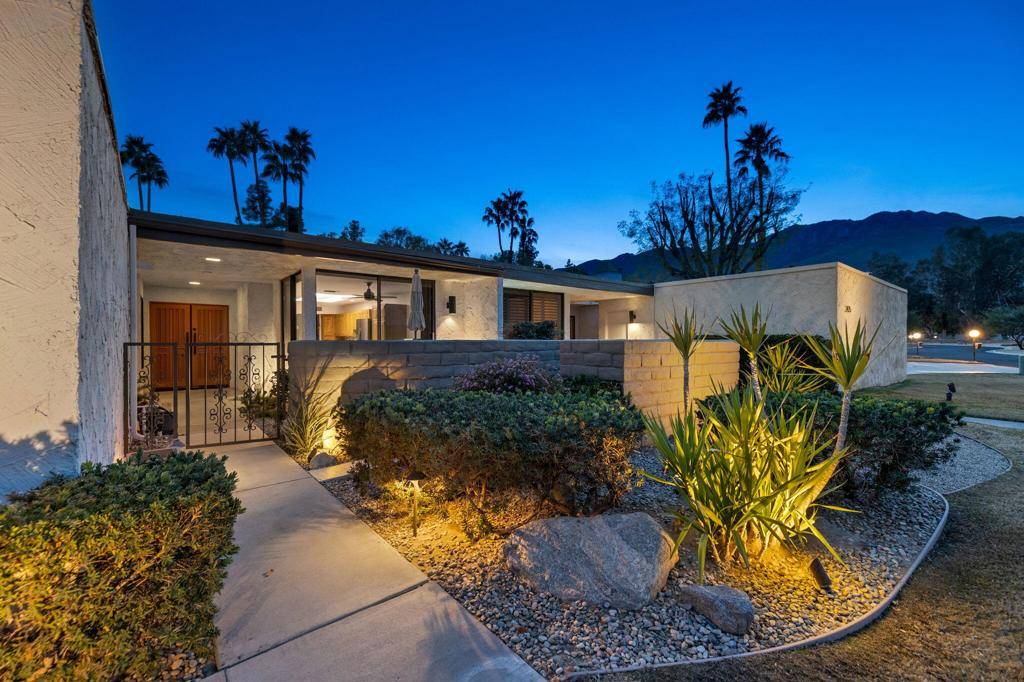 Palm Springs, CA 92264,2427 Casitas WAY