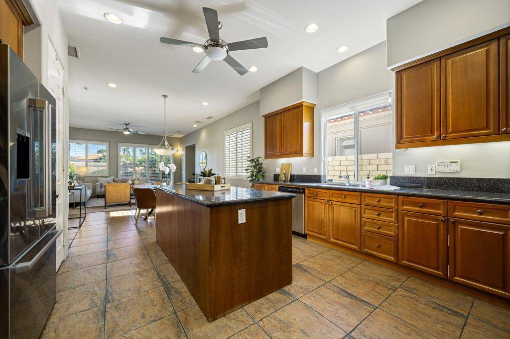 Palm Desert, CA 92260,2 Brentwood WAY