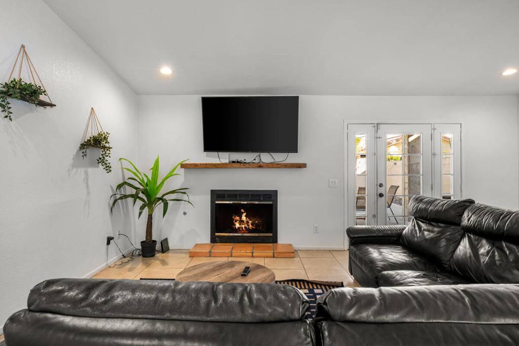 La Quinta, CA 92253,51800 Avenida Ramirez