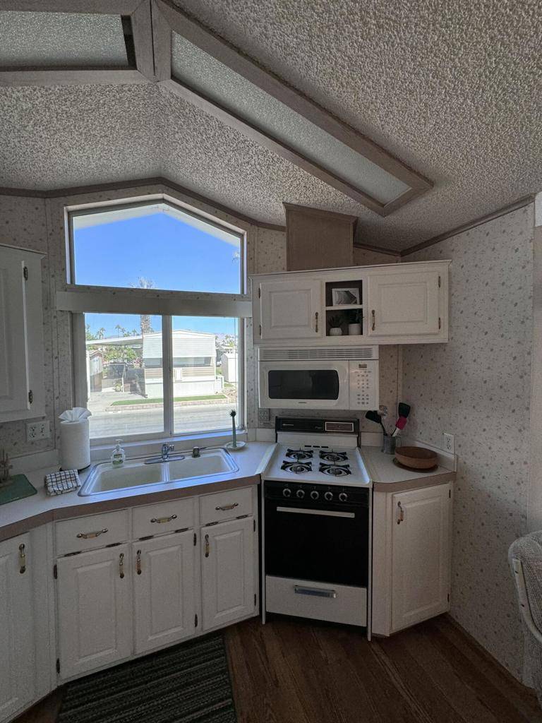 Indio, CA 92201,81620 Avenue 49 #10a