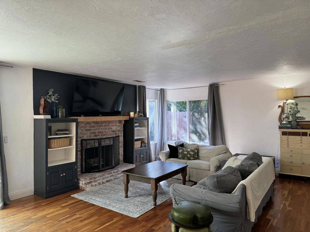 4928 Sparrow Hawk Ln LN Paso Robles, CA 93446