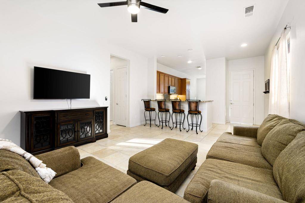 40767 Calle Los Osos Indio, CA 92203