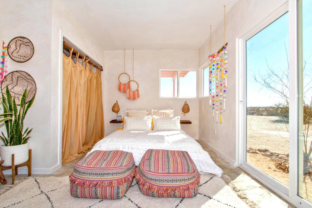 724 Bluegrass AVE 29 Palms, CA 92277