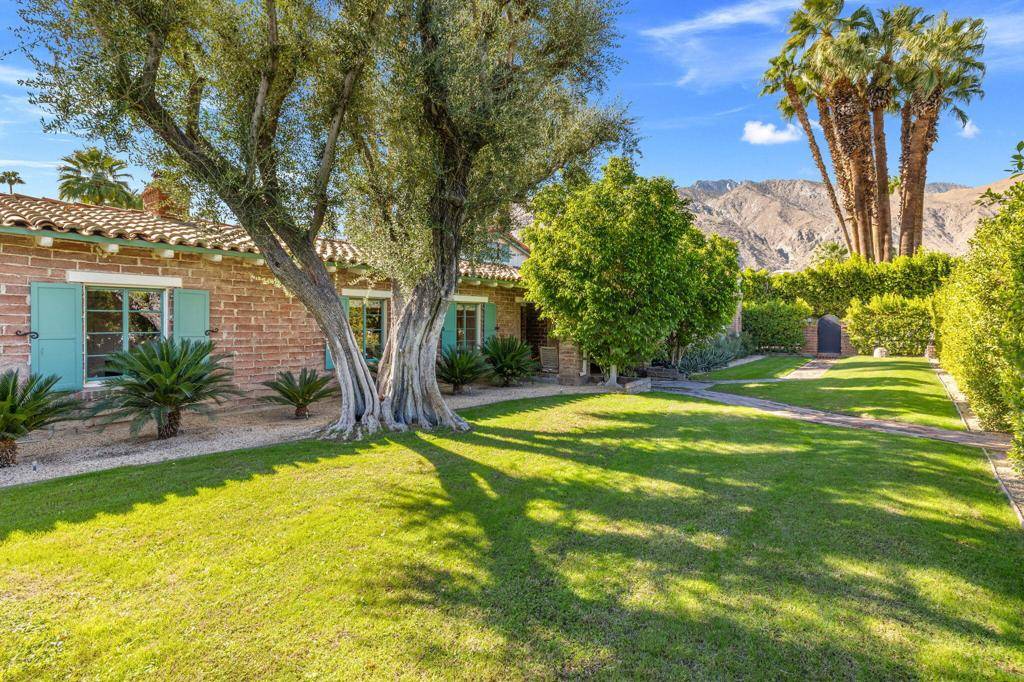 Palm Springs, CA 92262,367 Tamarisk RD