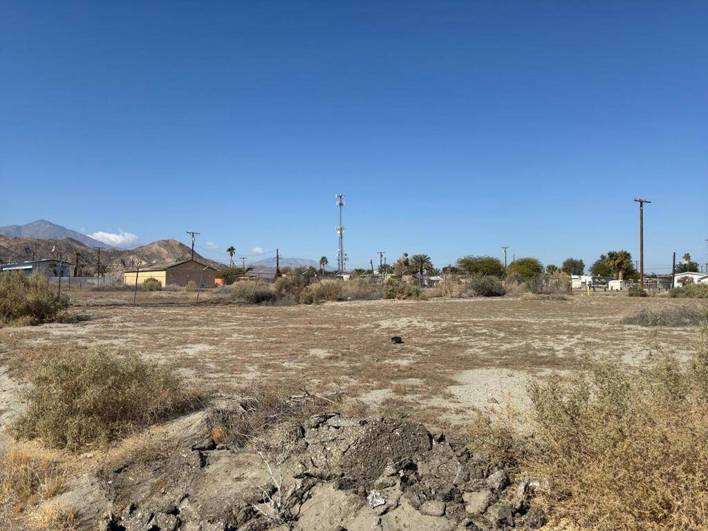 Thermal, CA 92274,3815 Shore View DR