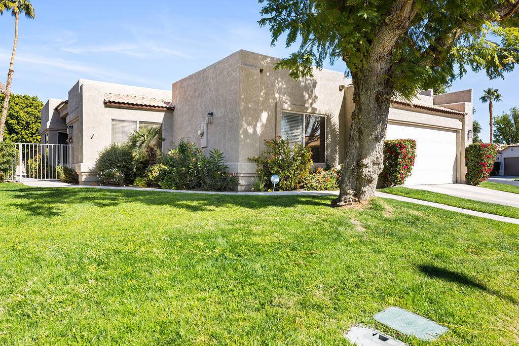 La Quinta, CA 92253,48518 Via Encanto