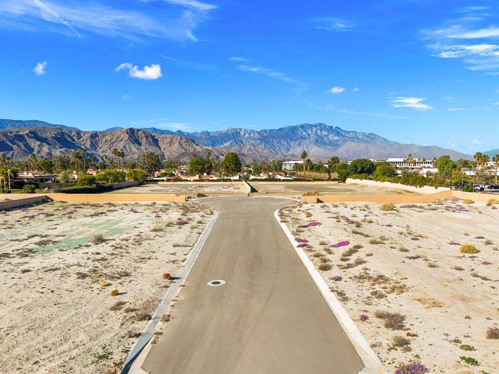 Rancho Mirage, CA 92270,1 Lemay CT