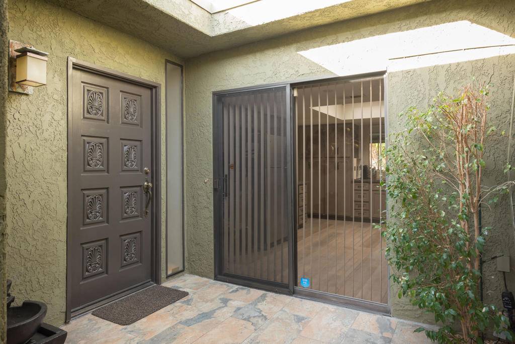 Palm Springs, CA 92264,2725 E Palm Oasis ST