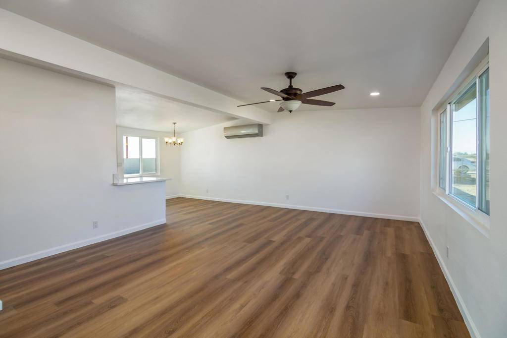 2340 Sand Quill AVE Thermal, CA 92274
