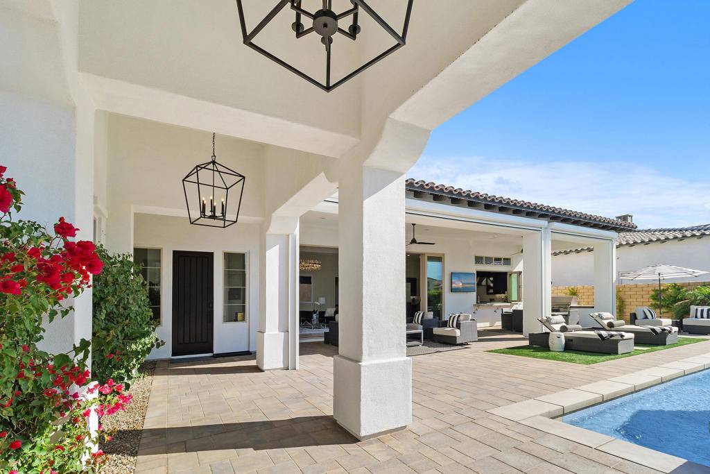La Quinta, CA 92253,54810 Madagascar WAY