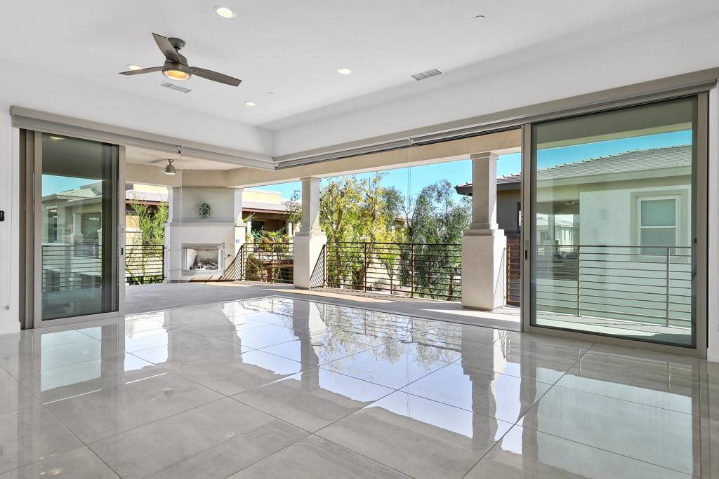 Palm Desert, CA 92211,2504 Retreat CIR