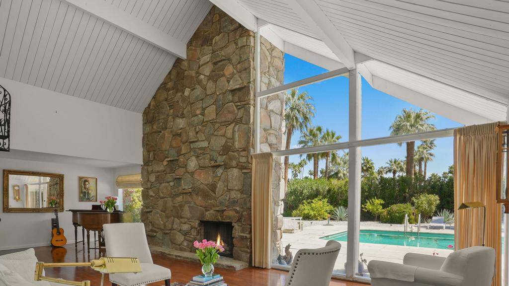 Palm Springs, CA 92262,722 N High RD