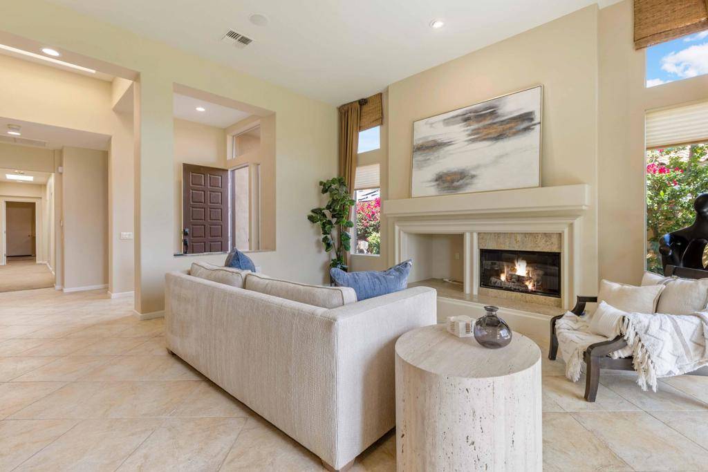 Palm Desert, CA 92211,437 Desert Holly DR