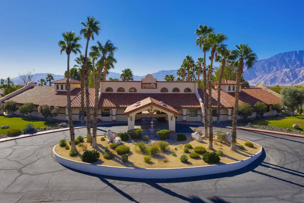 Desert Hot Springs, CA 92240,65565 Acoma Ave #125